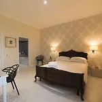 Altavilla Boutique Hotel 4*